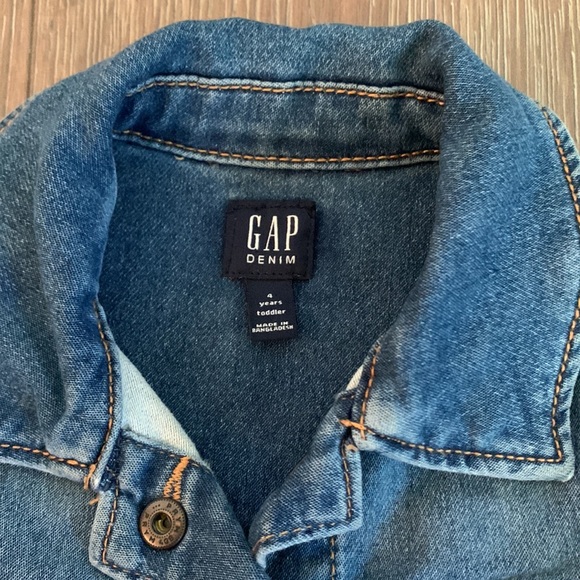 Girls Gap Jean Jacket size 4T - Picture 2 of 9